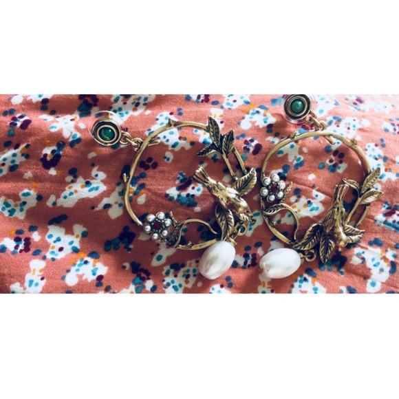 Bird Vintage Style Earrings - Picture 4 of 5